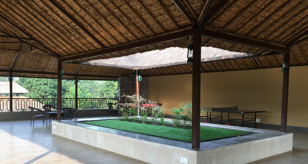Corbett Wild Iris Spa And Resort Rāmnagar Exterior photo