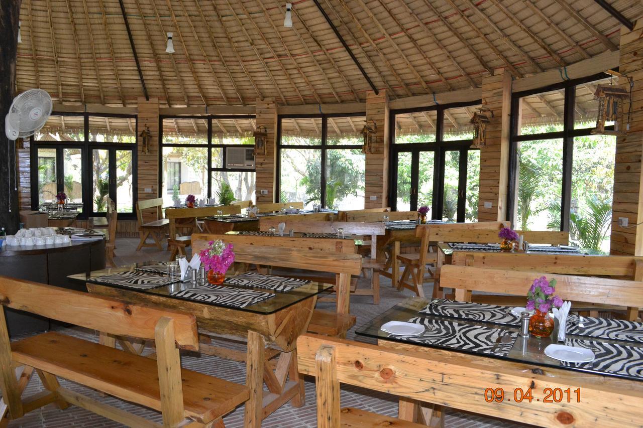 Corbett Wild Iris Spa And Resort Rāmnagar Exterior photo